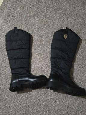 Black Quilted Knee-High Women's Boots